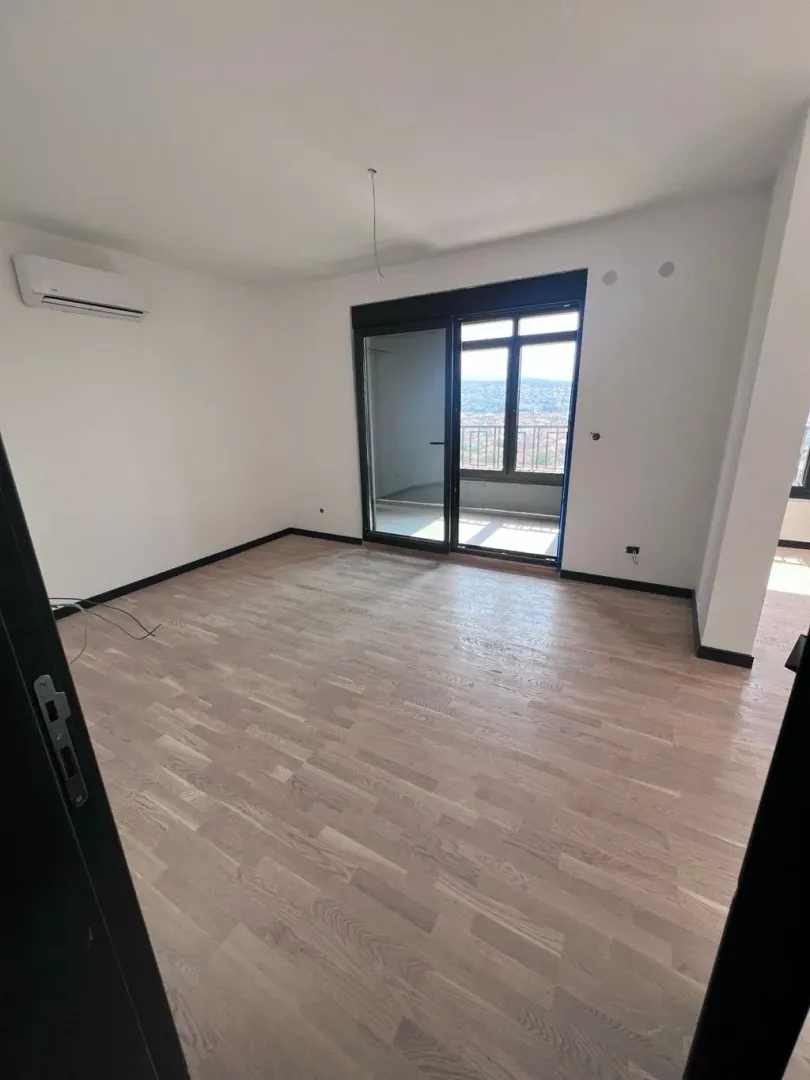 Prodaja, dvosoban stan, 89m², Gorica C, Podgorica