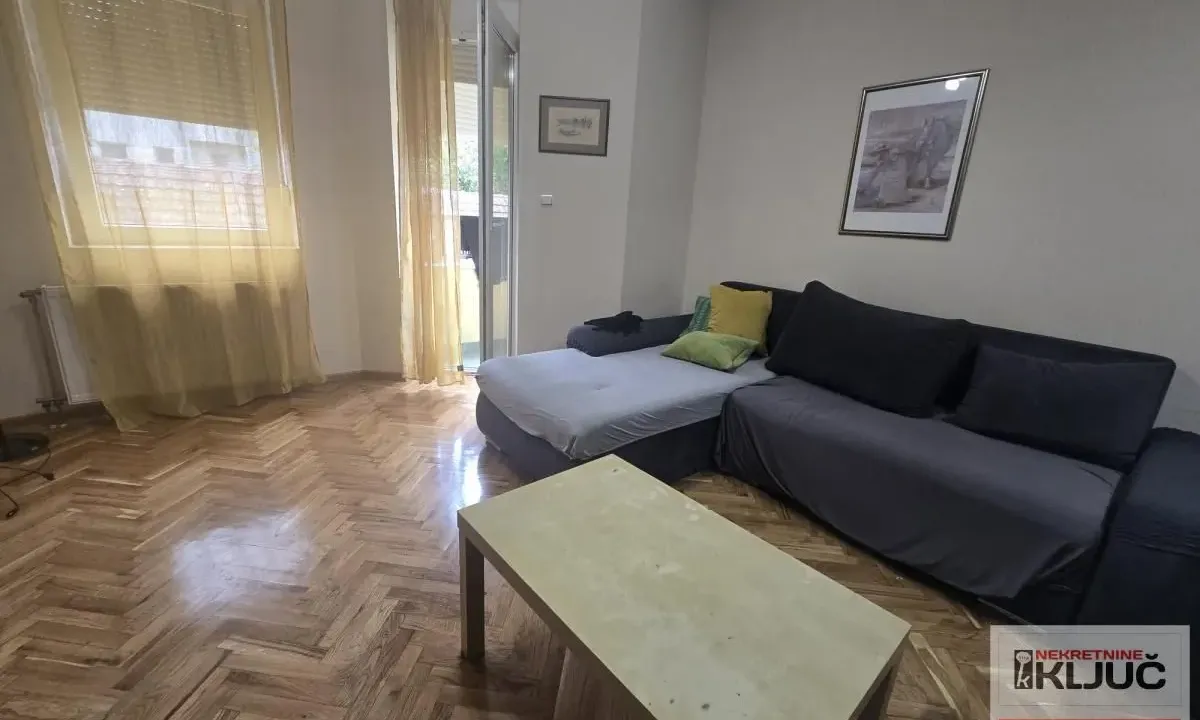 Sale, studio apartment, 26m², Bulevar Oslobodjenja, Novi Sad Sve Podlokacije