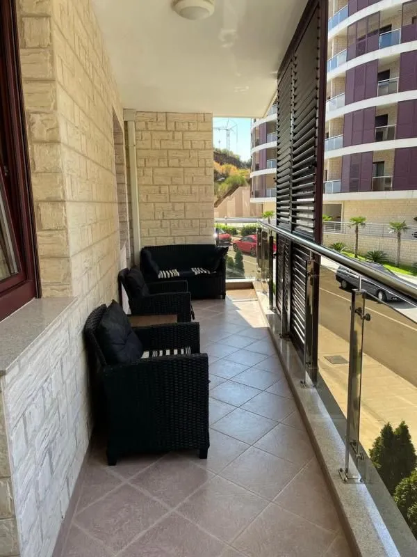 Sale, one bedroom apartment, 60m², Bečići, Budva