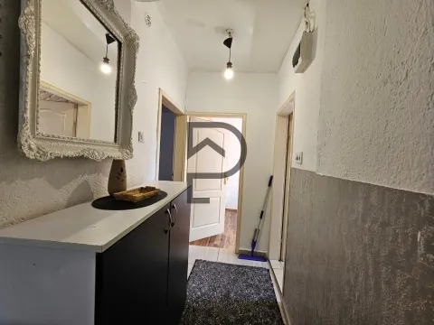 Izdavanje, kuća, 60m², Stari Aerodrom, Podgorica - image 2