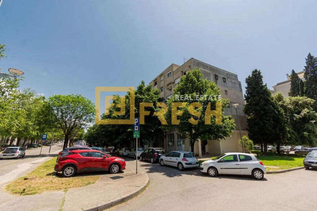 Prodaja, dvosoban stan, 70m², Gintaš, Podgorica