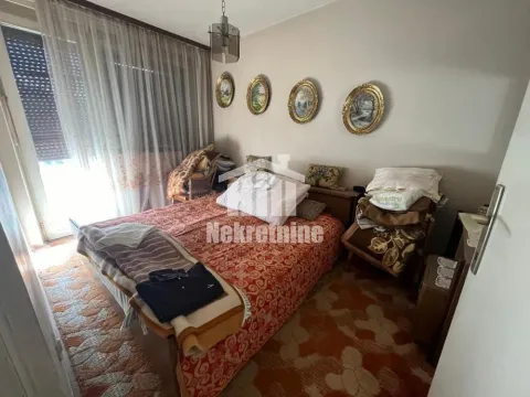 Sale, two bedroom apartment, 56m², Vlasotince, Srbija - image 13