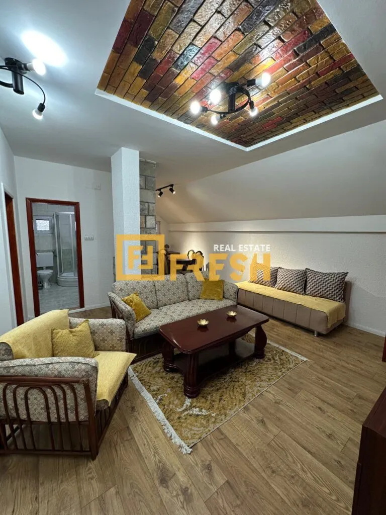 Sale, house, 310m², Kolašin, Crna Gora