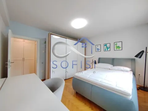 Izdavanje, četvorosoban stan, 100m², Stari grad, Novi Sad - image 14