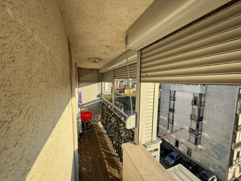 Izdavanje, dvosoban stan, 60m², Kod Big Fashion-a, Podgorica - image 10