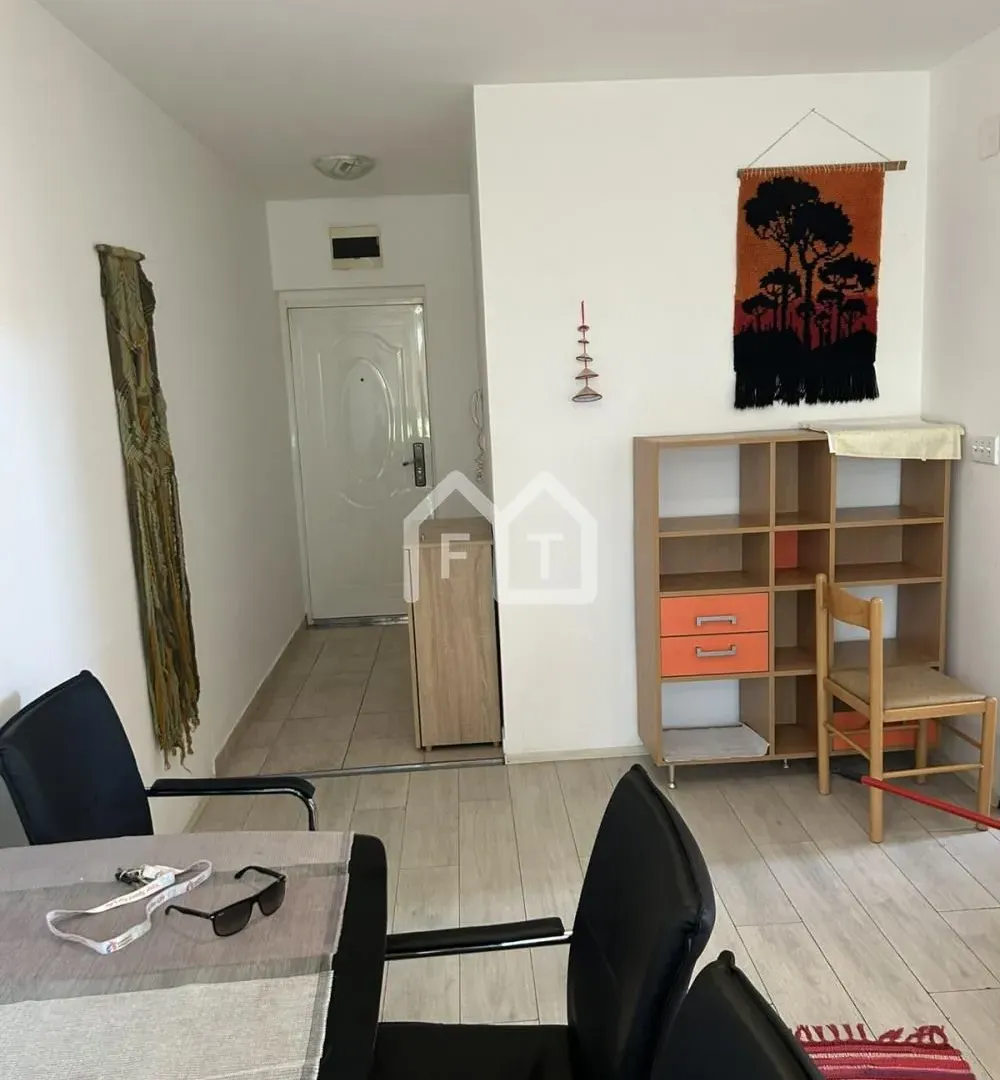 Rent, one bedroom apartment, 50m², Borča 1, Borča Sve Podlokacije