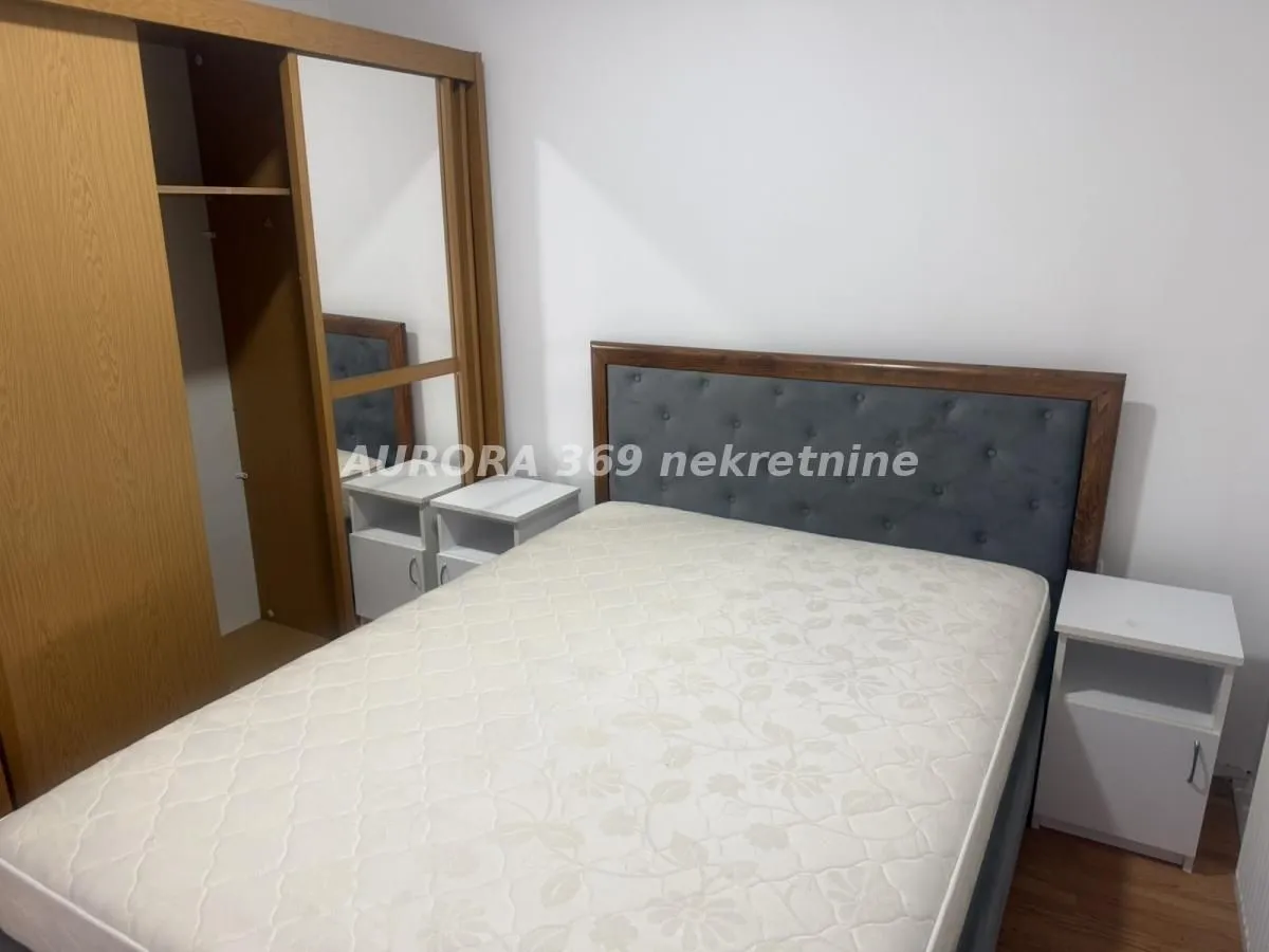 Prodaja, trosoban stan, 64m², Ruma, Srbija