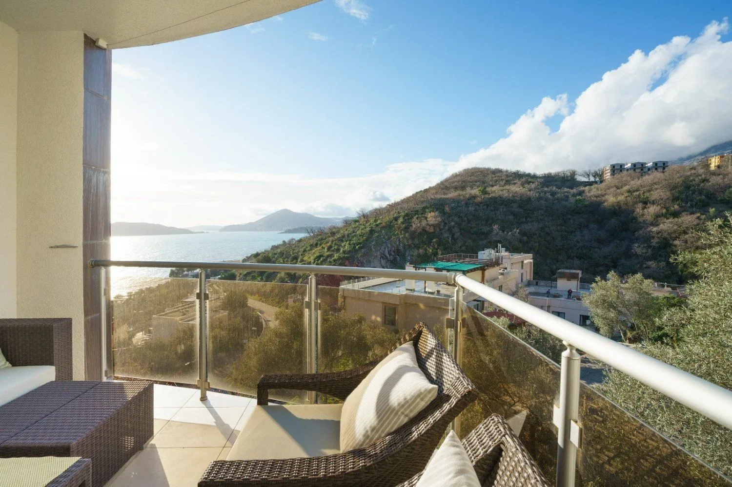 Prodaja, jednosoban stan, 68m², Pržno, Budva