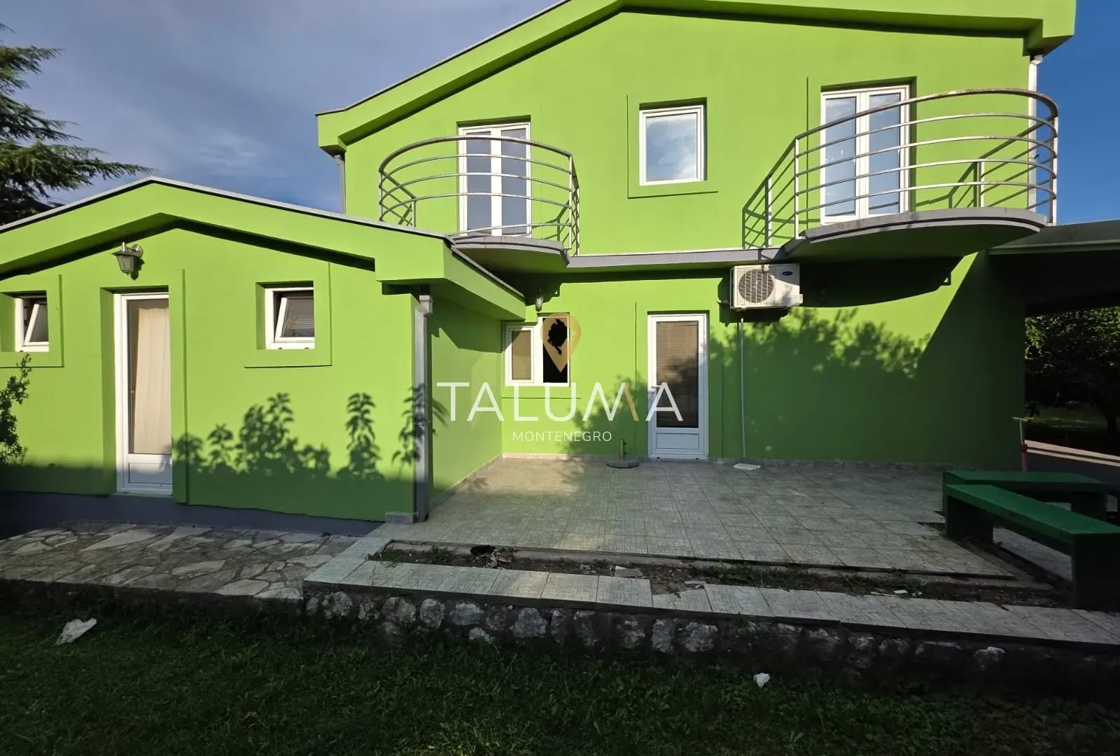 Izdavanje, kuća, 200m², Zagorič, Podgorica