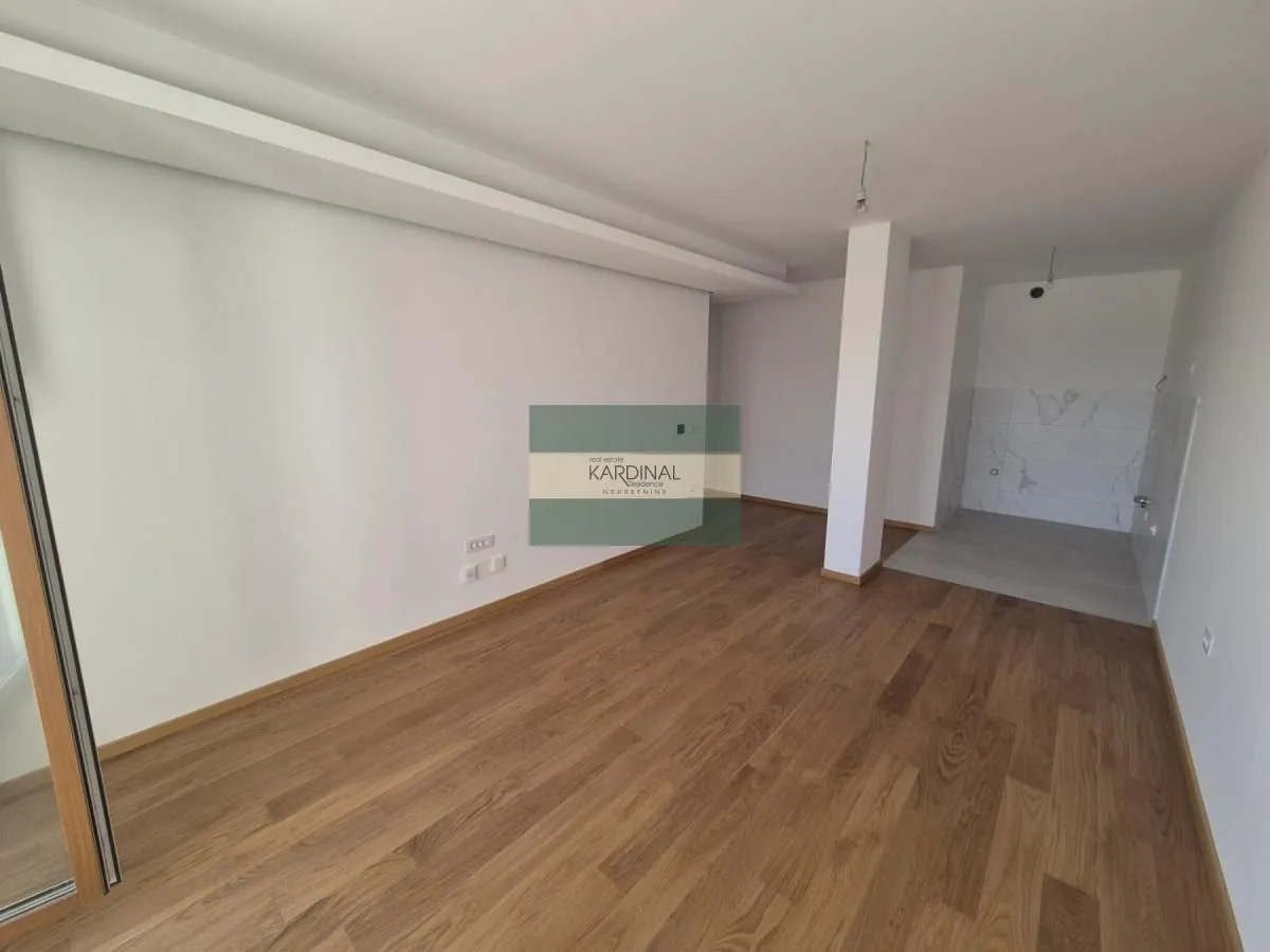 Prodaja, trosoban stan, 69m², Sarina Medja, Jagodina