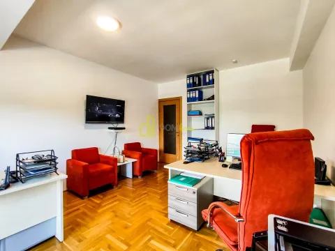 Izdavanje, poslovni prostor, 71m², Preko Morače, Podgorica - image 4