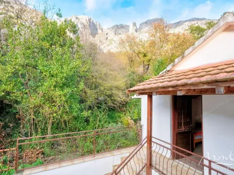 Prodaja, kuća, 67m², Orahovac, Kotor - image 35