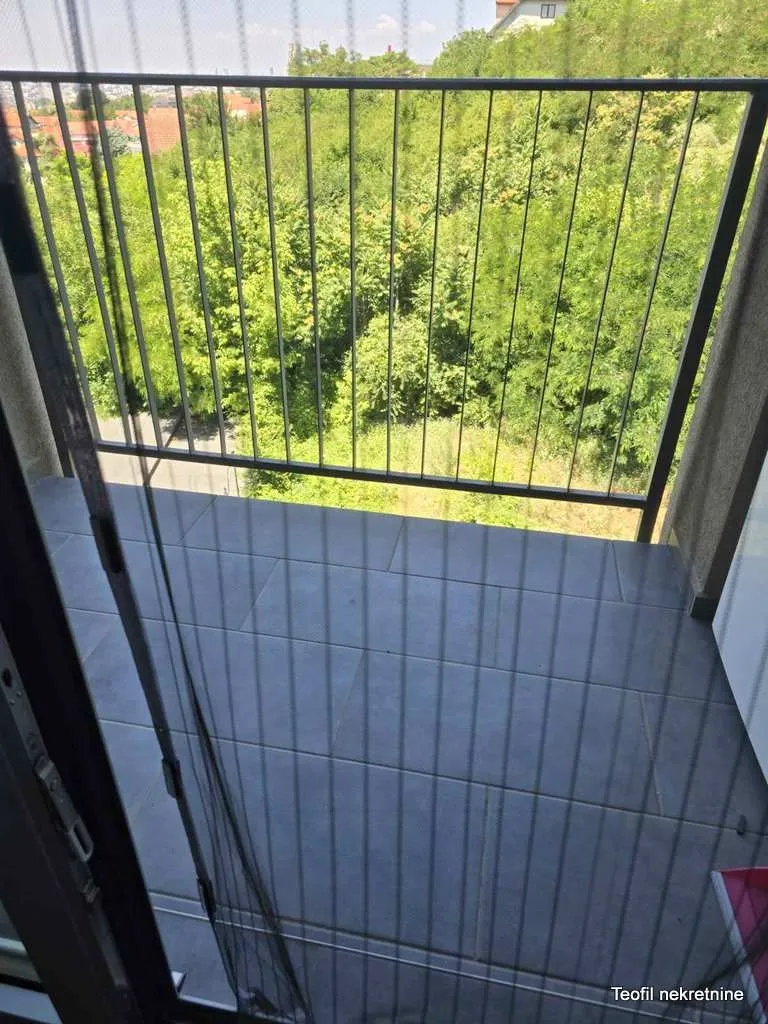 Izdavanje, dvosoban stan, 44m², Zvezdara, Zvezdara Sve Podlokacije