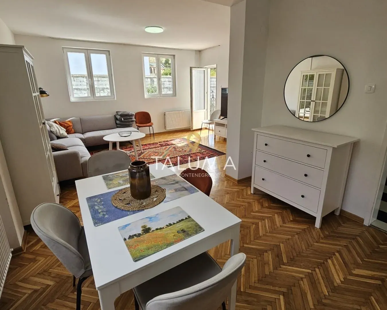 Rent, house, 250m², Zagorič, Podgorica