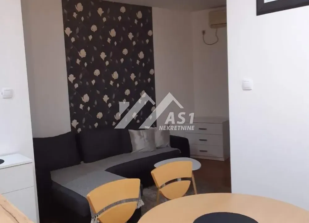 Rent, one bedroom apartment, 39m², Bulevar Oslobodjenja, Novi Sad Sve Podlokacije