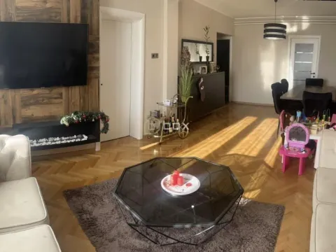 Stan in Medijana