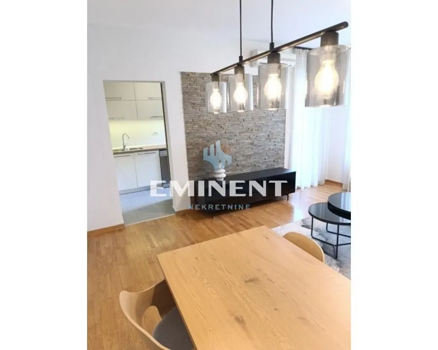 Prodaja, trosoban stan, 81m², Ada, Beograd