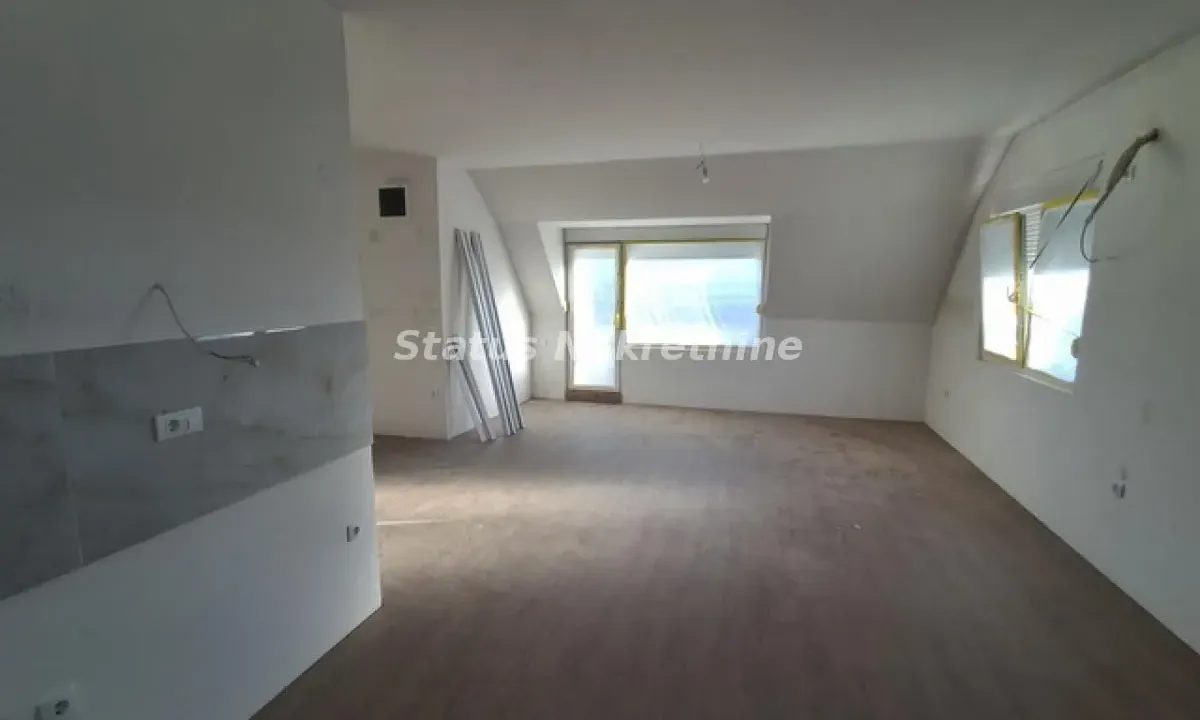 Sale, four bedroom apartment, 65m², Veternik, Novi Sad Sve Podlokacije