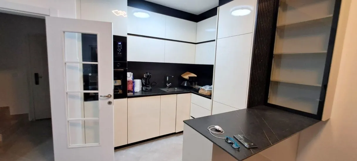 Rent, three bedroom apartment, 100m², Šušanj, Bar