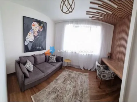 Izdavanje, trosoban stan, 83m², Savski Venac, Beograd - image 7