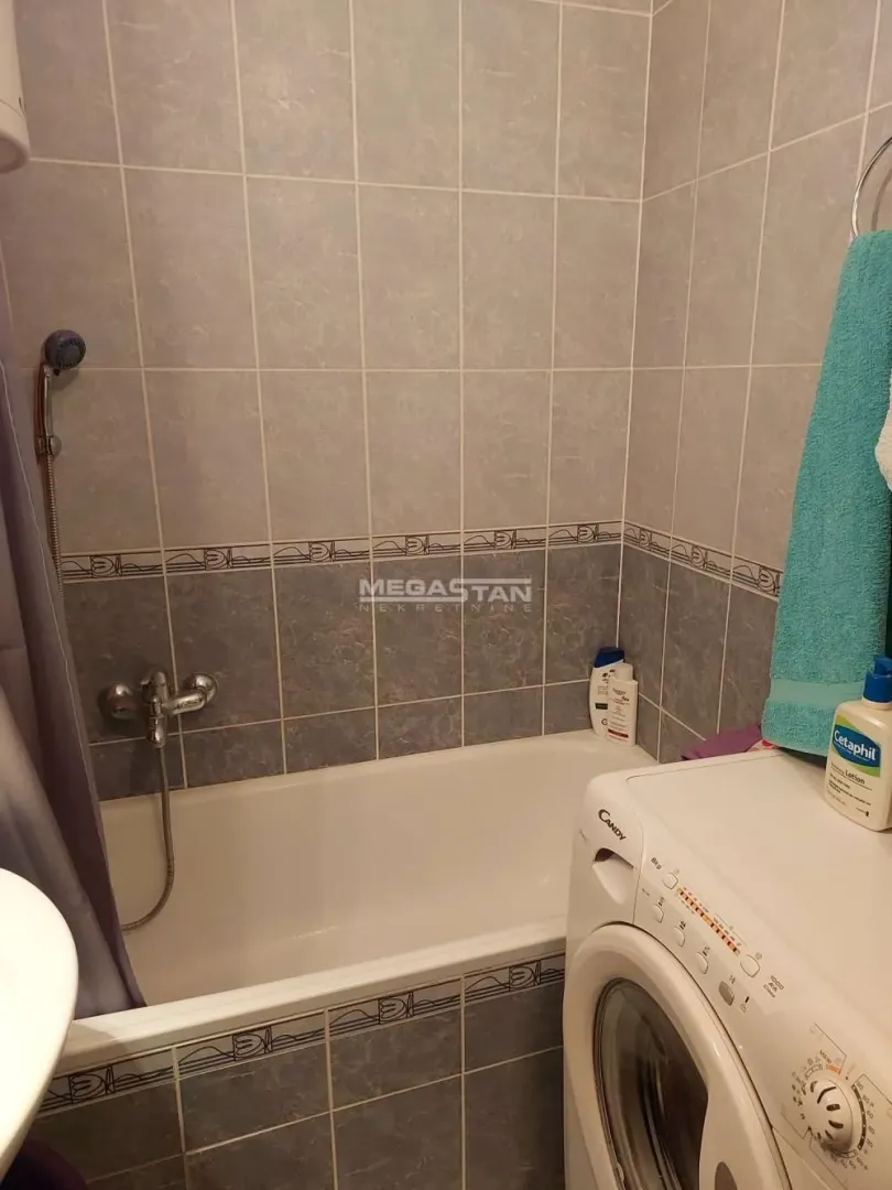 Prodaja, dvosoban stan, 65m², Novi Beograd Sve Podlokacije, Beograd