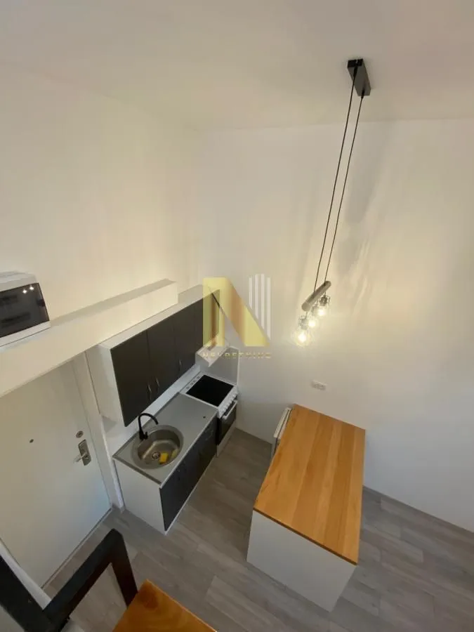 Prodaja, kuća, 199m², Socijalno, Novi Sad Sve Podlokacije