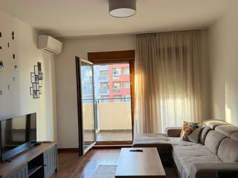 Izdavanje, jednosoban stan, 50m², Master Kvart, Podgorica - image 8