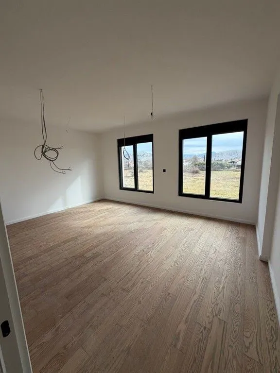 Prodaja, dvosoban stan, 84m², Donja Gorica, Podgorica