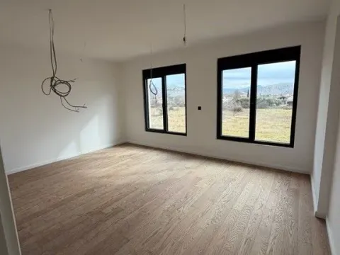 Prodaja, dvosoban stan, 84m², Donja Gorica, Podgorica - image 2