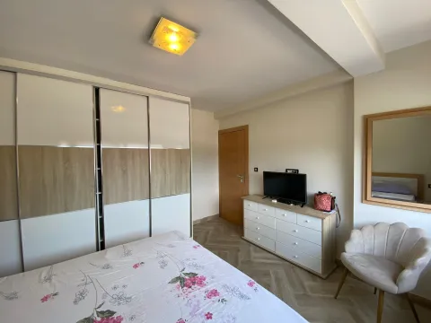 Izdavanje, dvosoban stan, 89m², Radanovići, Kotor - image 12