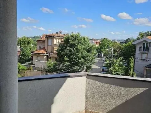 Izdavanje, trosoban stan, 92m², Kluz, Zvezdara Sve Podlokacije - image 13