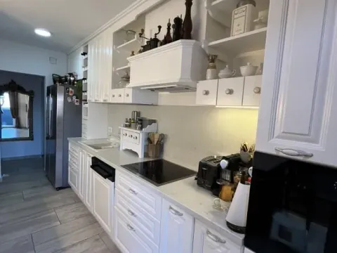 Prodaja, četvorosoban stan, 164m², Centar, Jagodina - image 10