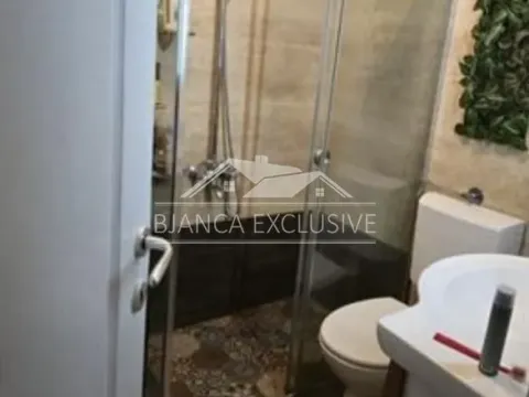 Sale, two bedroom apartment, 50m², Stari Grad, Beograd - image 13
