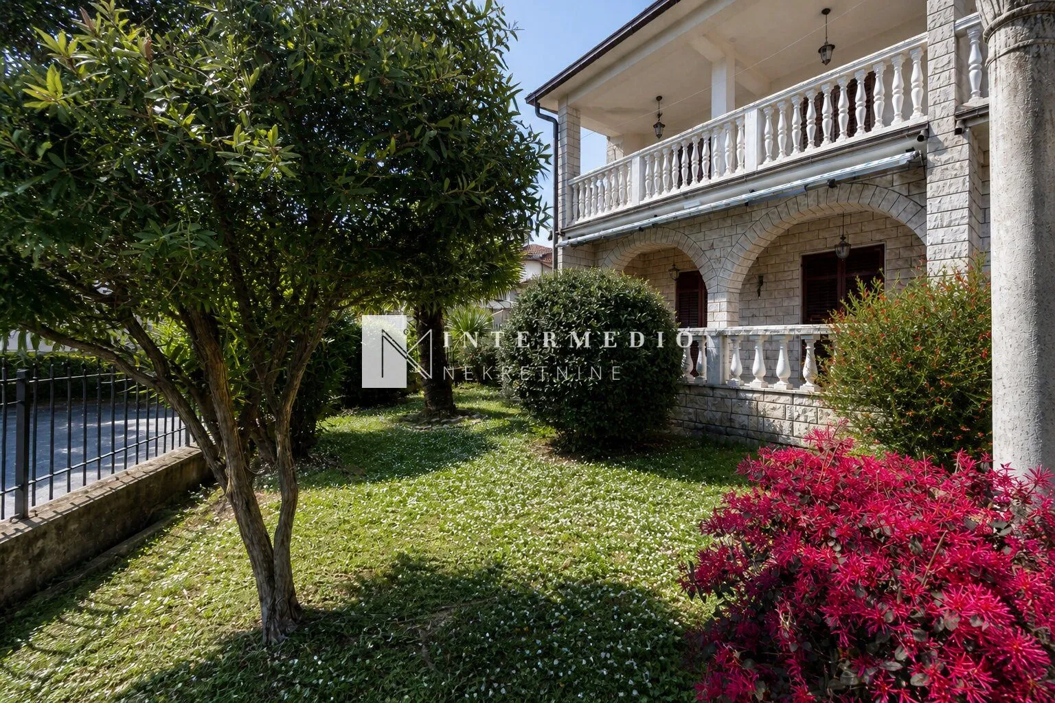 Prodaja, kuća, 191m², Igalo, Herceg Novi