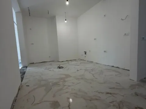 Prodaja, trosoban stan, 106m², Šušanj, Bar - image 4