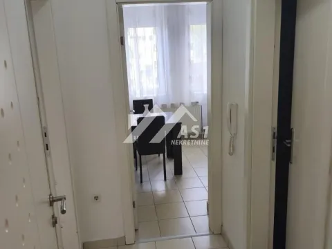 Izdavanje, jednosoban stan, 27m², Bulevar Evrope, Novi Sad Sve Podlokacije - image 5