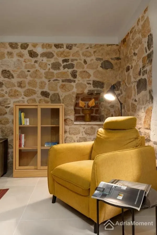 Sale, house, 110m², Škaljari, Kotor