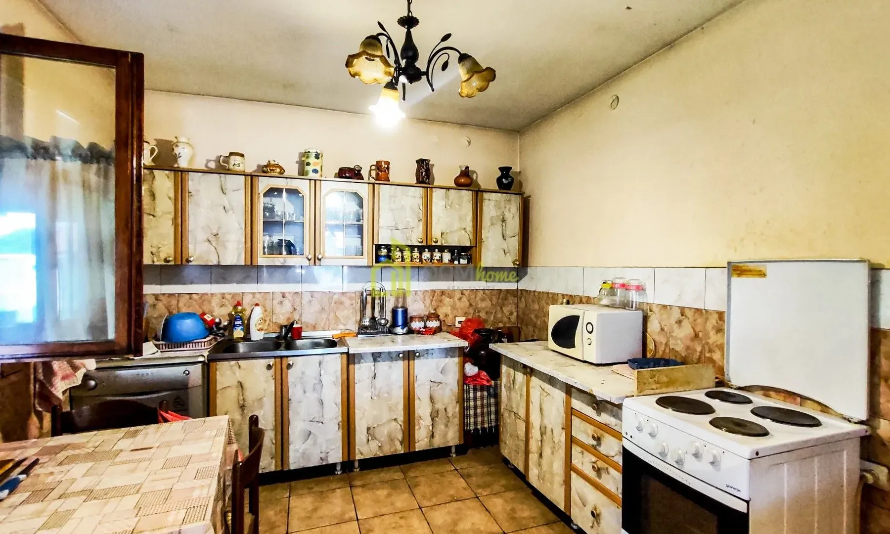 Prodaja, kuća, 260m², Velje Brdo, Podgorica