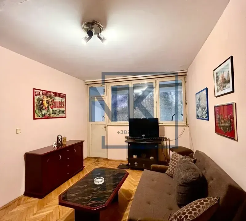 Izdavanje, dvosoban stan, 70m², Centar, Podgorica