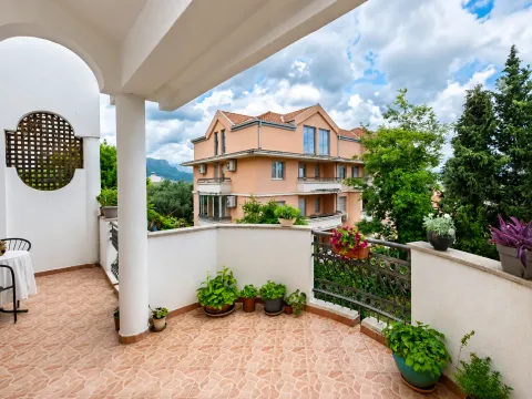 Rent, house, 280m², Gorica C, Podgorica - image 18