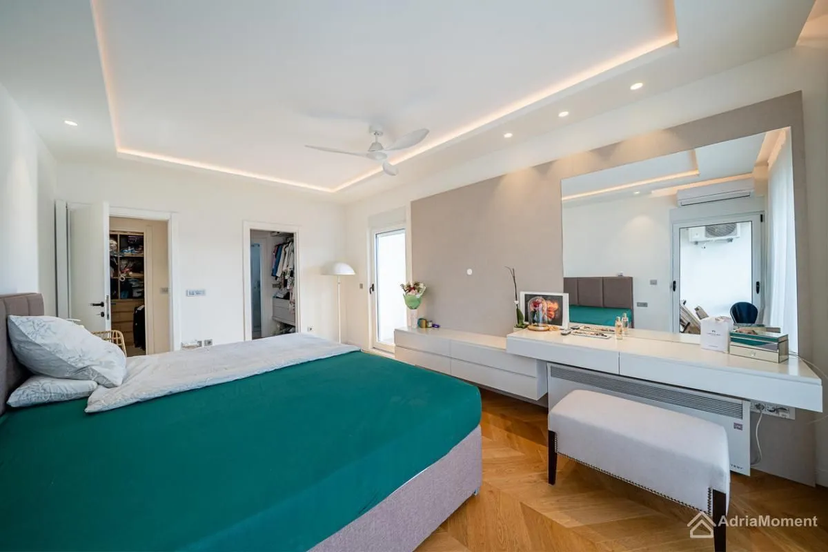 Prodaja, dvosoban stan, 122m², Marići, Tivat