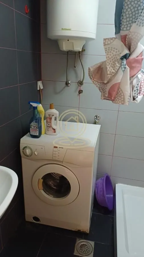 Izdavanje, garsonjera, 39m², Satelit, Novi Sad Sve Podlokacije