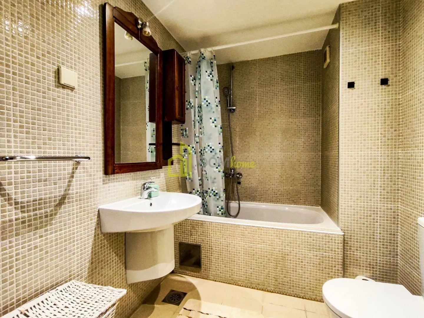 Izdavanje, jednosoban stan, 50m², Tološka šuma, Podgorica