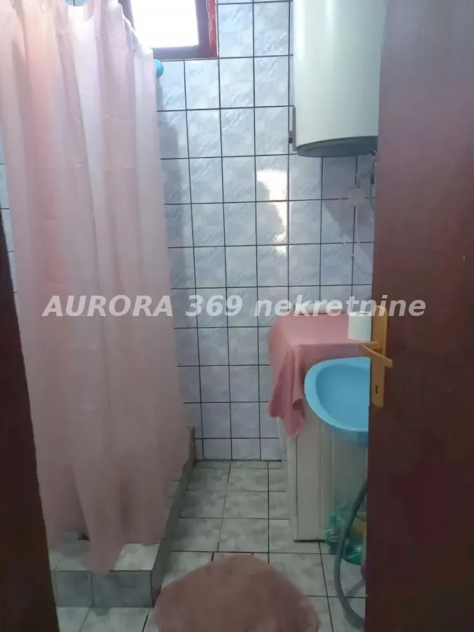 Prodaja, kuća, 67m², Kisač, Novi Sad Sve Podlokacije