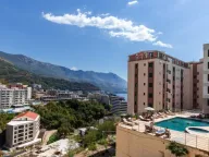 Rent, studio apartment, 25m², Bečići, Budva - image 2