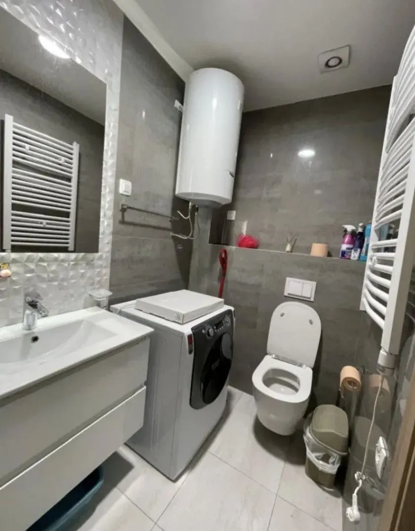 Izdavanje, dvosoban stan, 69m², Master Kvart, Podgorica