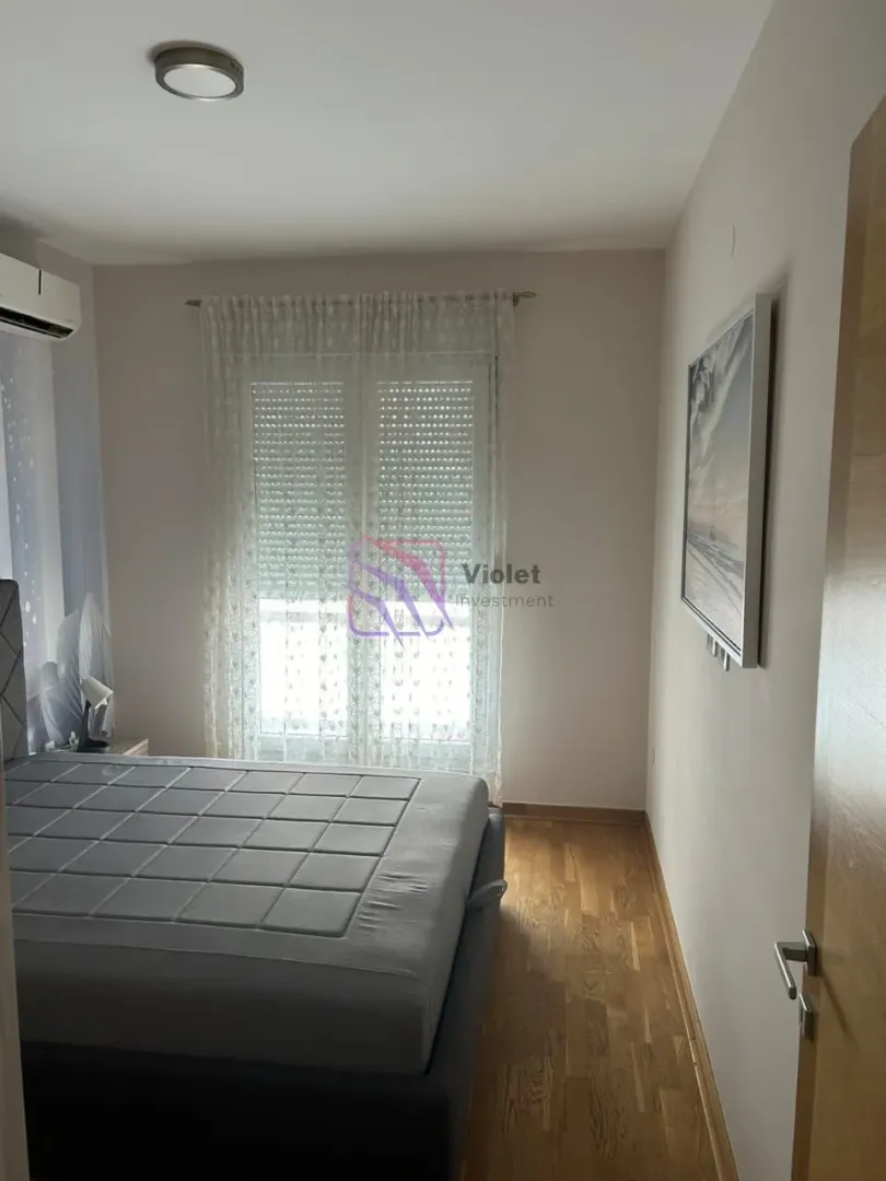 Izdavanje, dvosoban stan, 64m², City Kvart, Podgorica