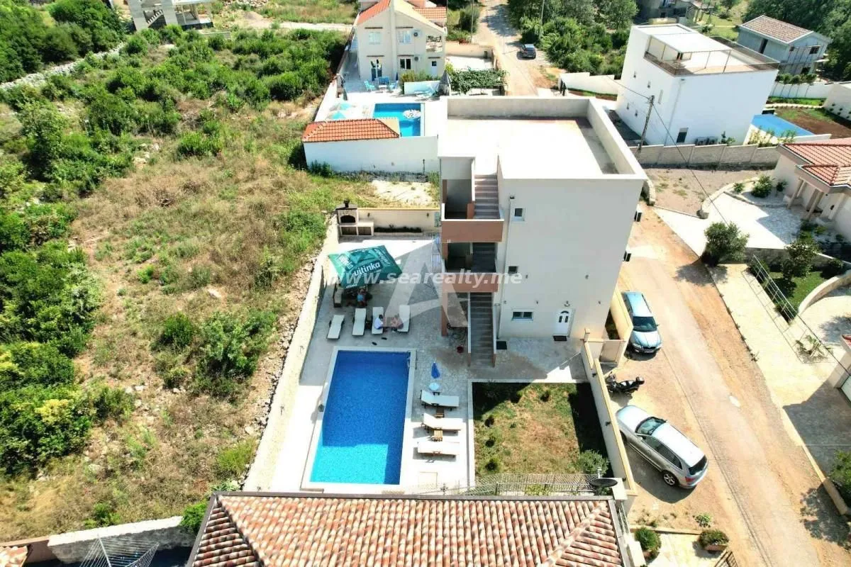 Rent, house, 300m², Krimovica, Kotor