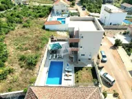 Rent, house, 300m², Krimovica, Kotor - image 8