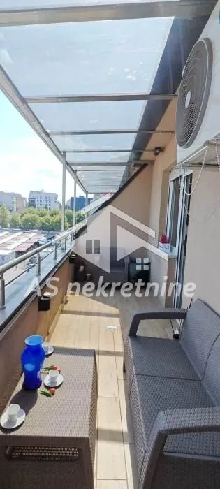 Prodaja, stan, 118m², Đeram Pijaca, Beograd